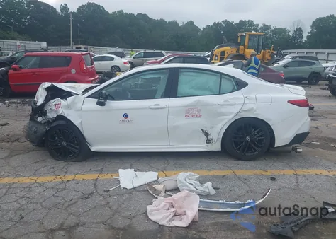 2025 Toyota Camry Se z USA, uszkodzony, nr VIN 4T1DAACK3SU557672